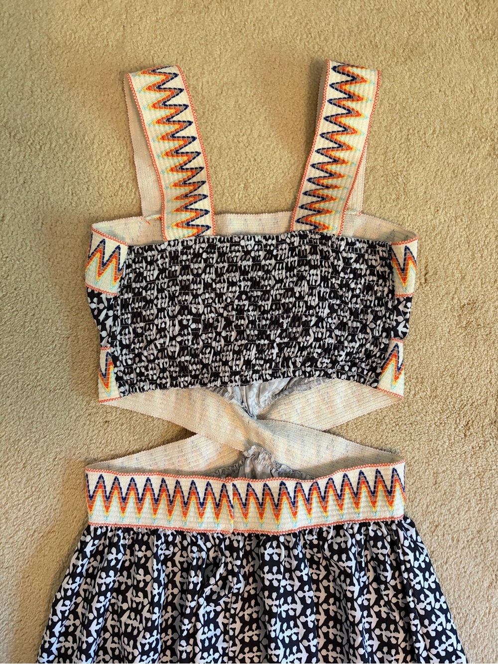 {SHEIN} Geometric Cutout Maxi Dress with Cream Trim - Picture 6 of 11